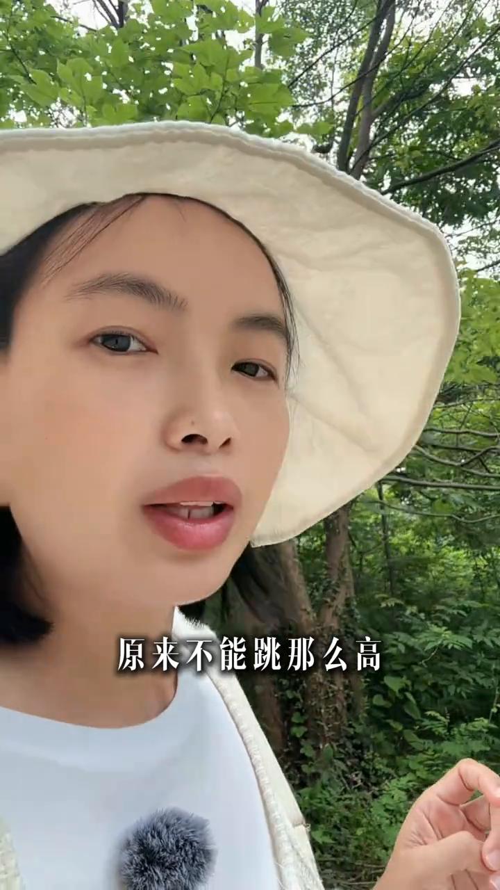 没有人能困住你，除了你自己。
你有没有发现一个特别奇怪的现象，很多人不是没有能力