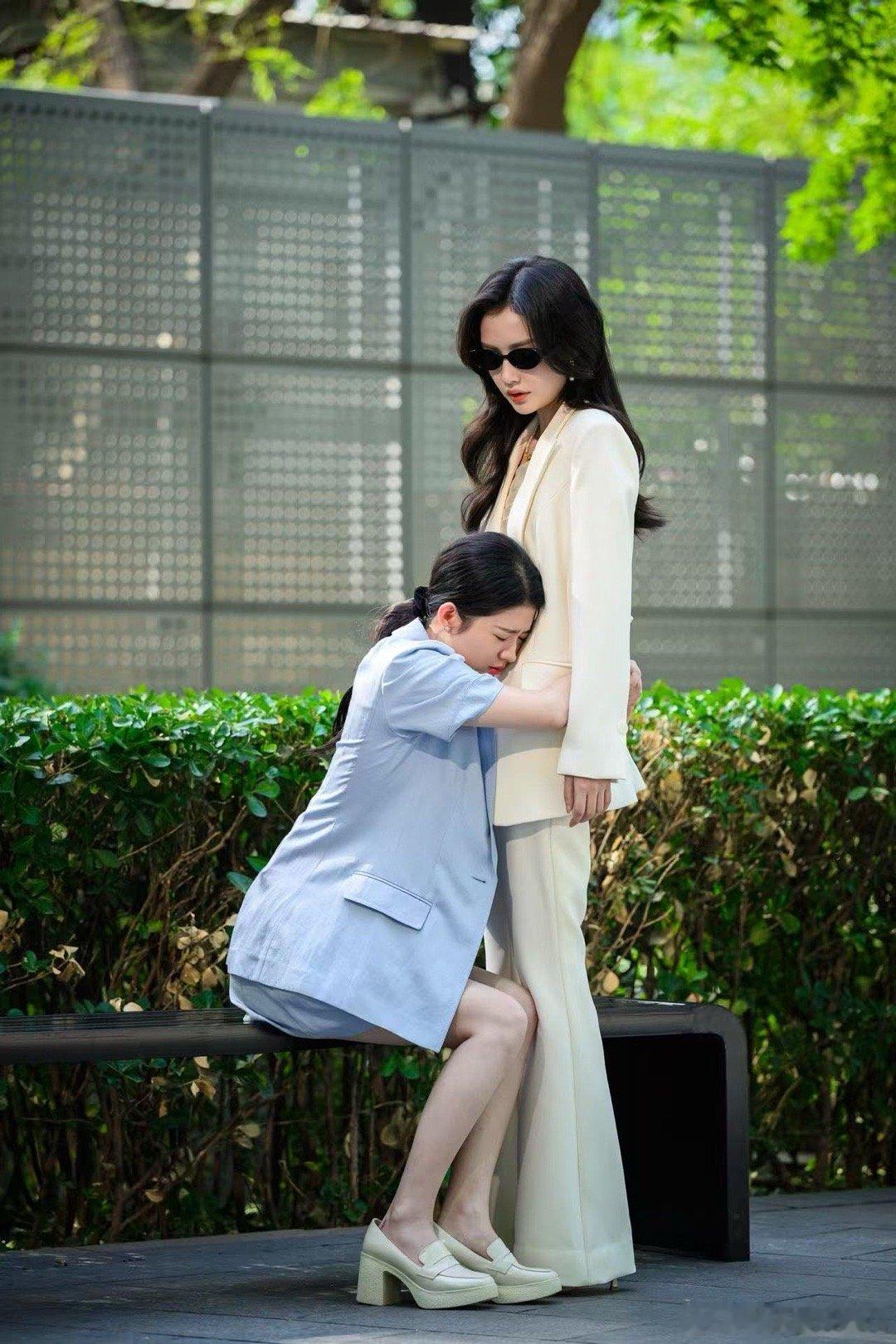 加奈那这段骂醒多少恋爱脑 如果说恋爱脑是给自己编织美梦，那颜菲就是那个负责“叫早