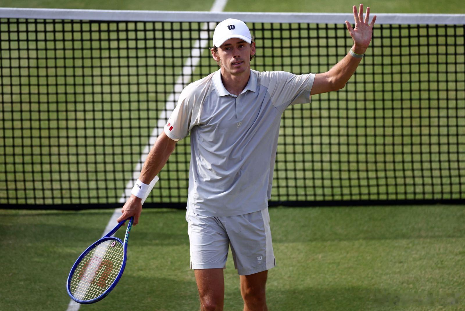 两站ATP500 赛事周二完整赛果⬇️：哈雷：贝鲁奇[Q] 7-6(6) 6-1