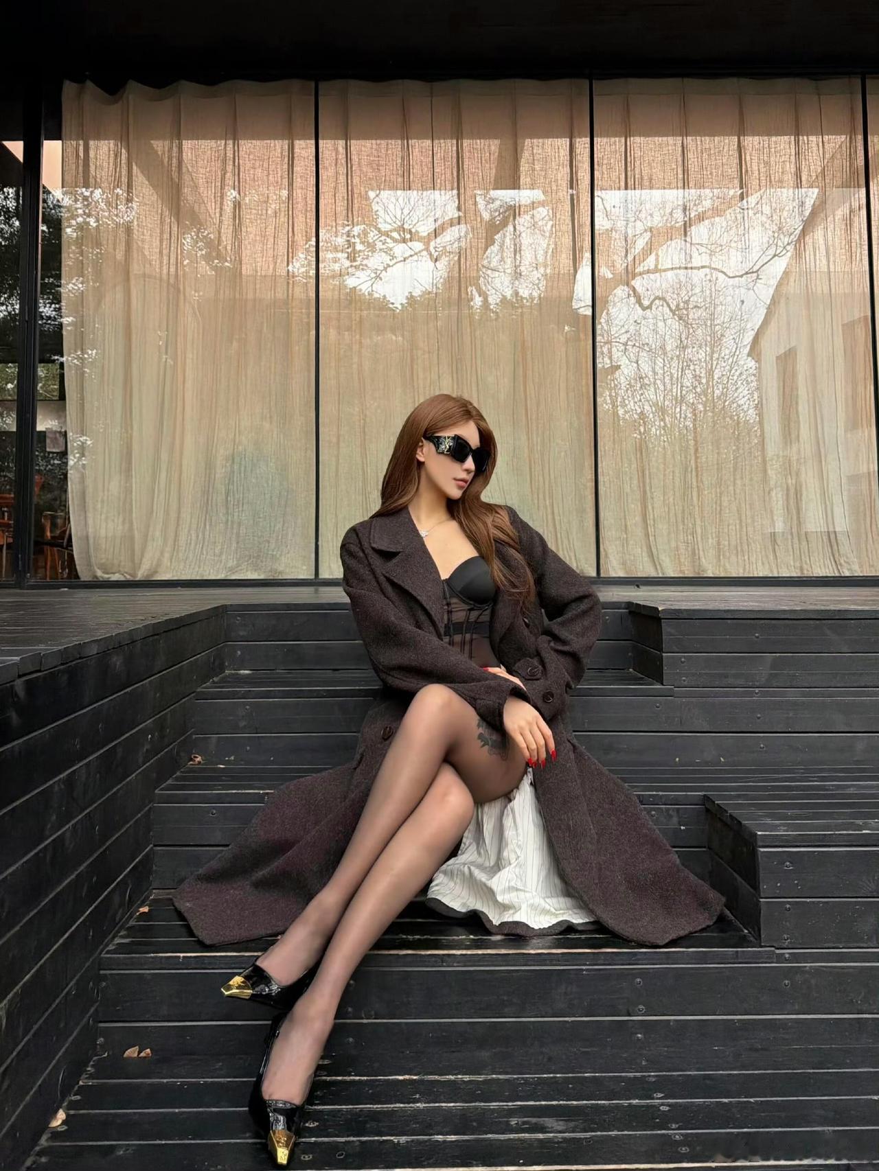 来，跪下 ​​​