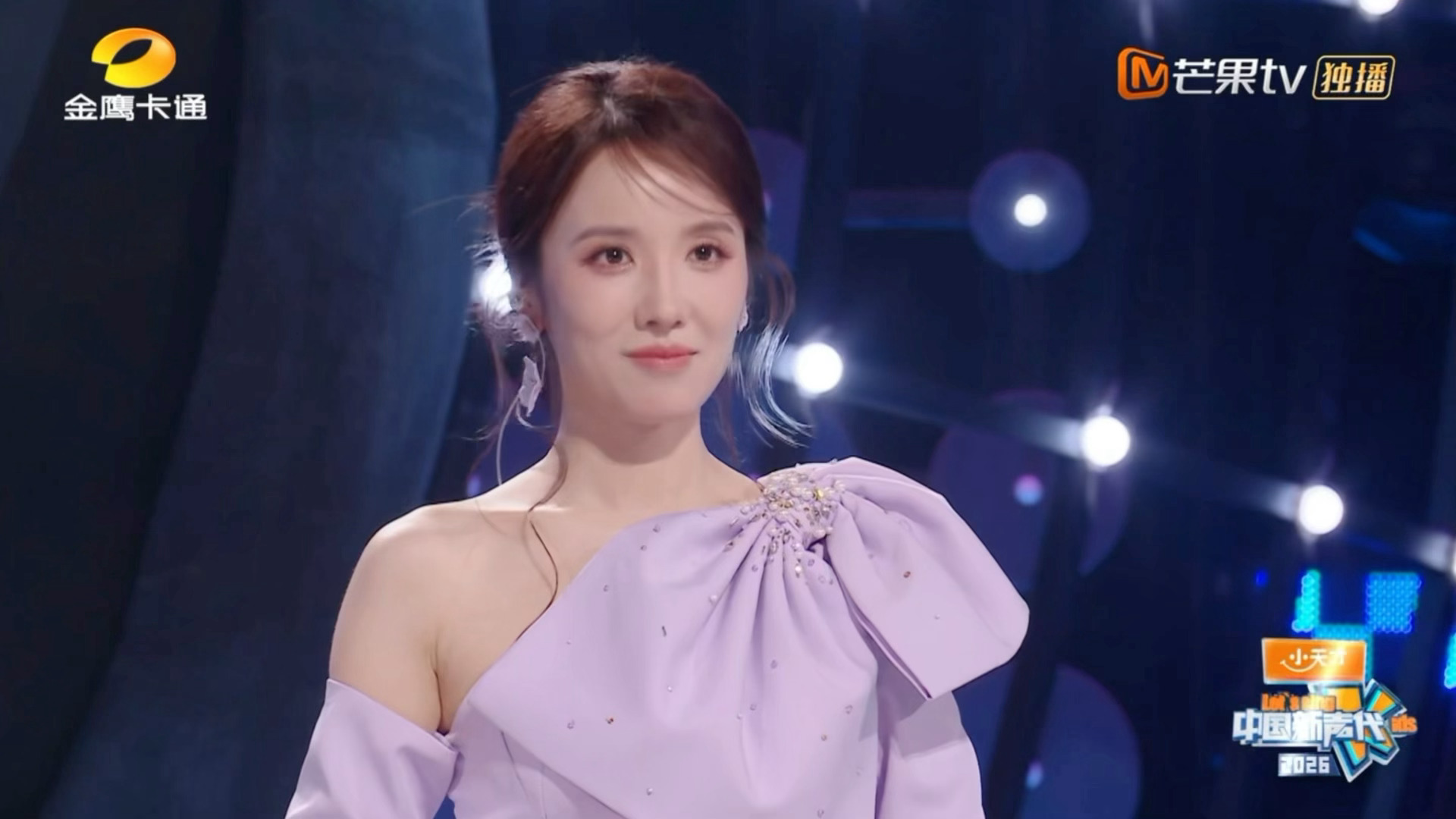 “谢谢你成为我的超人”干嘛呀你俩 还在录节目呢满心满眼都是对方什么意思 我看老薇