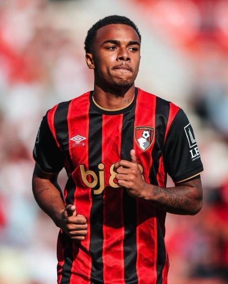 Ben Jacobs曼联在夏季转会窗口开启前关注伯恩茅斯的克鲁皮。目前还没有报价