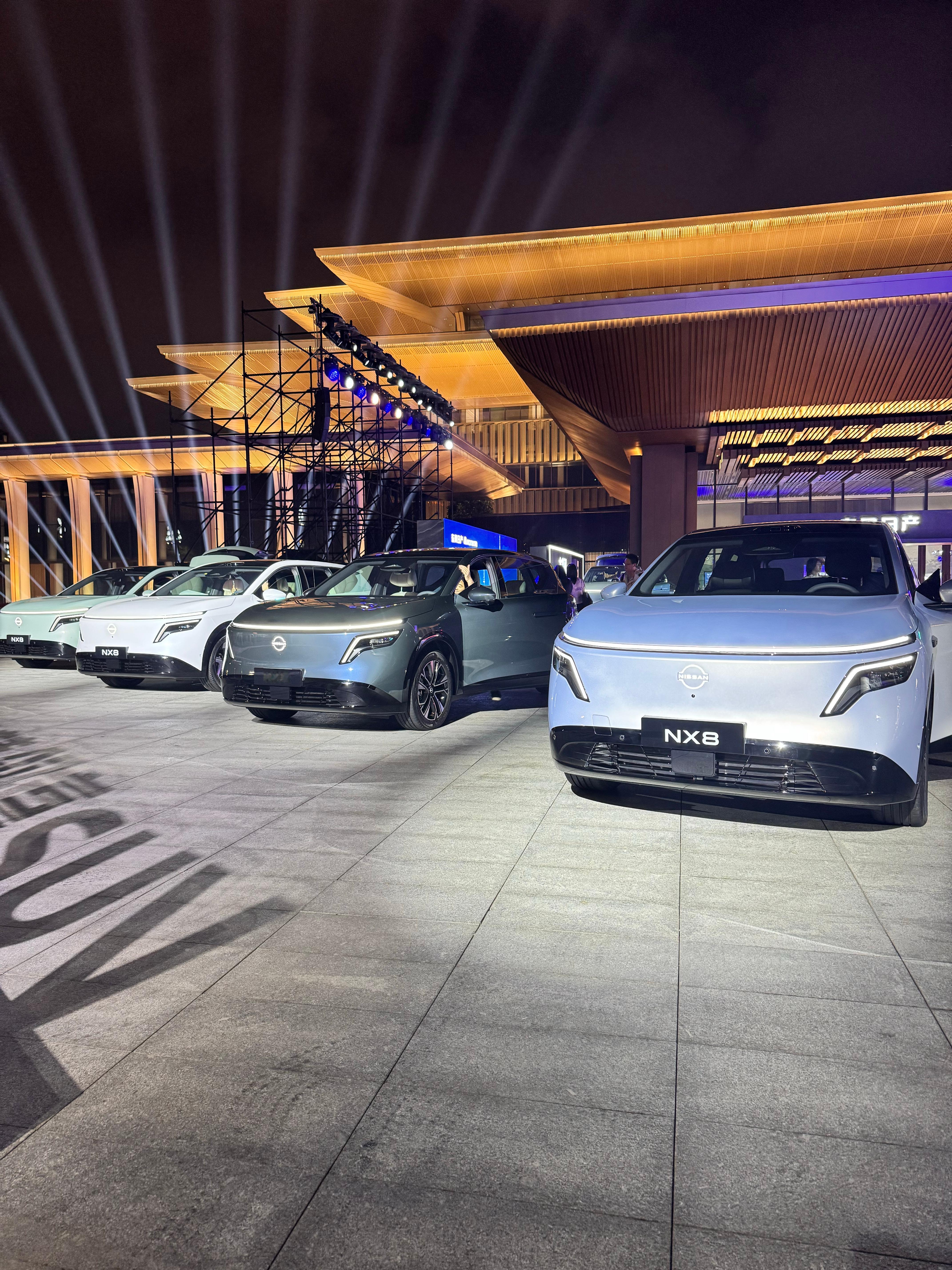 大大大五座NX8售14.99万起东风日产NX8东风日产