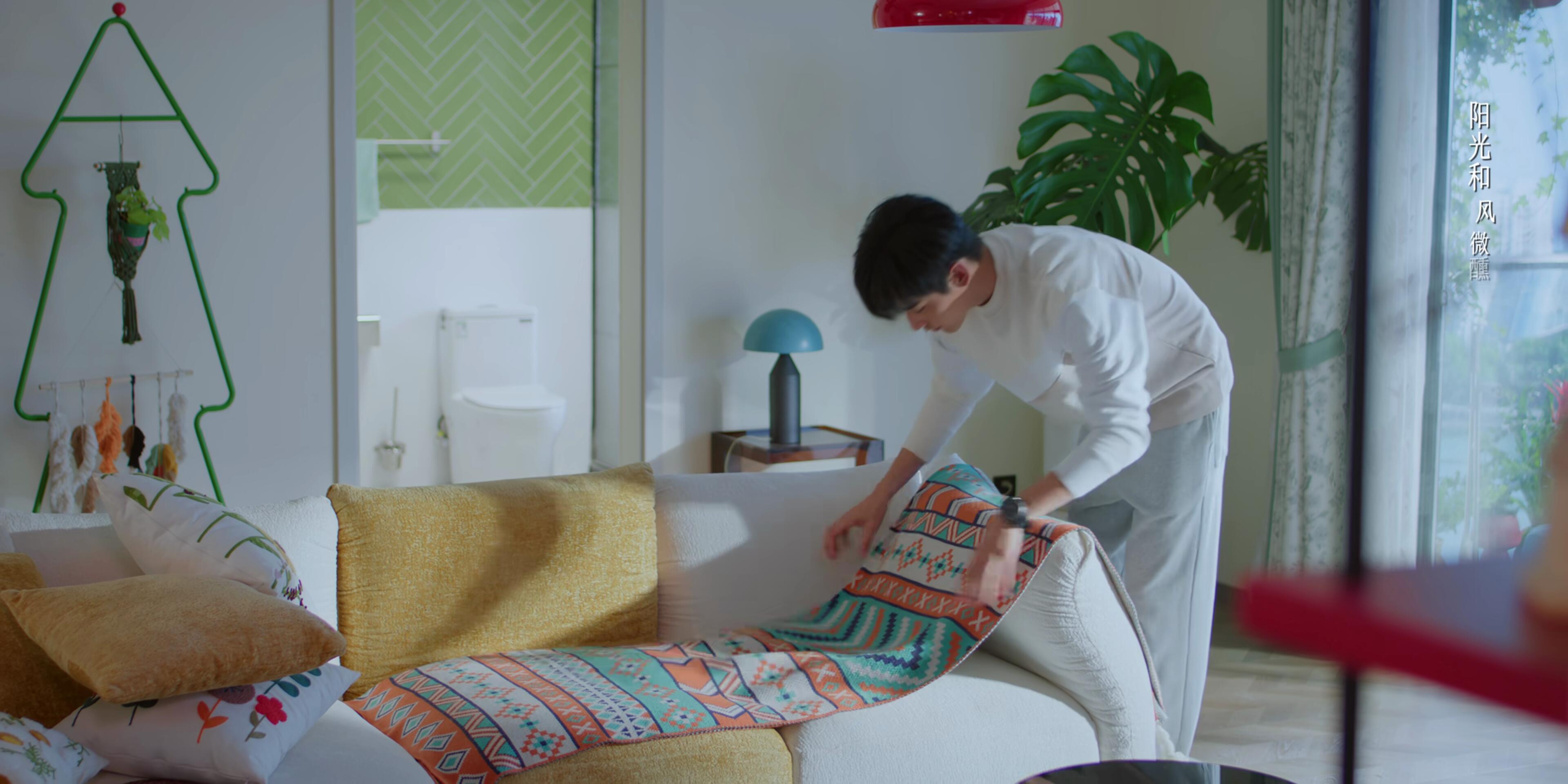 已婚女士们才能懂 狙击蝴蝶李雾的含金量随手接住姐姐手边要扔的东西，抬手就是一通收