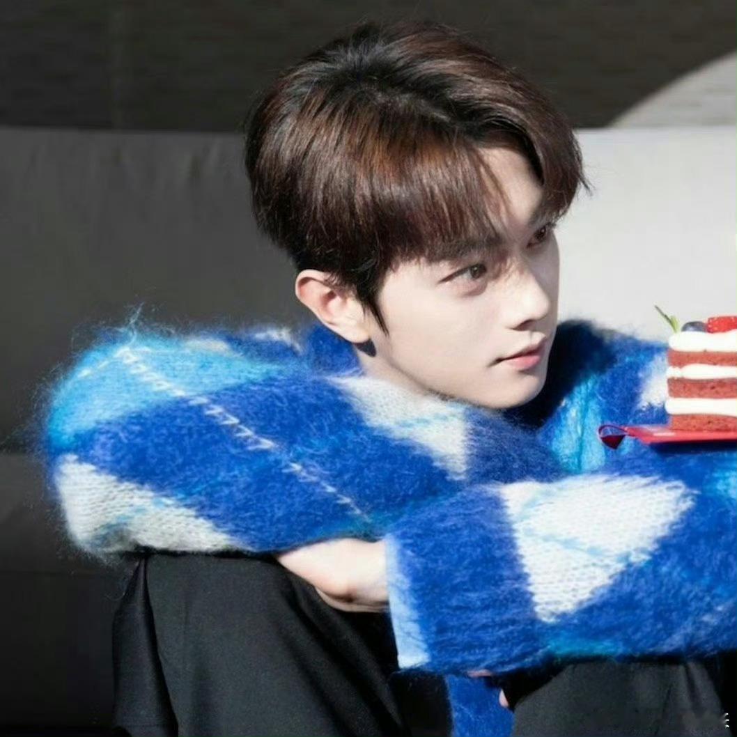 许凯｜blue好喜欢哥哥穿蓝色