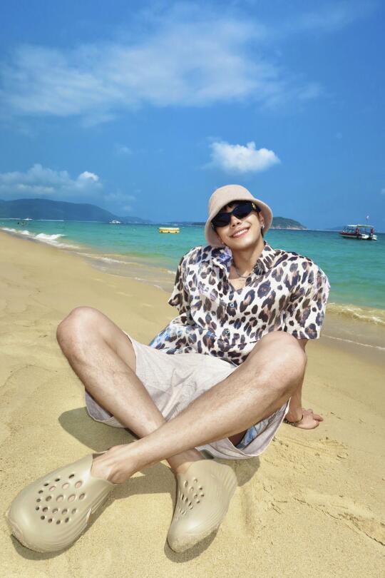 岛民日记🏝️玻璃果冻海真的太美了