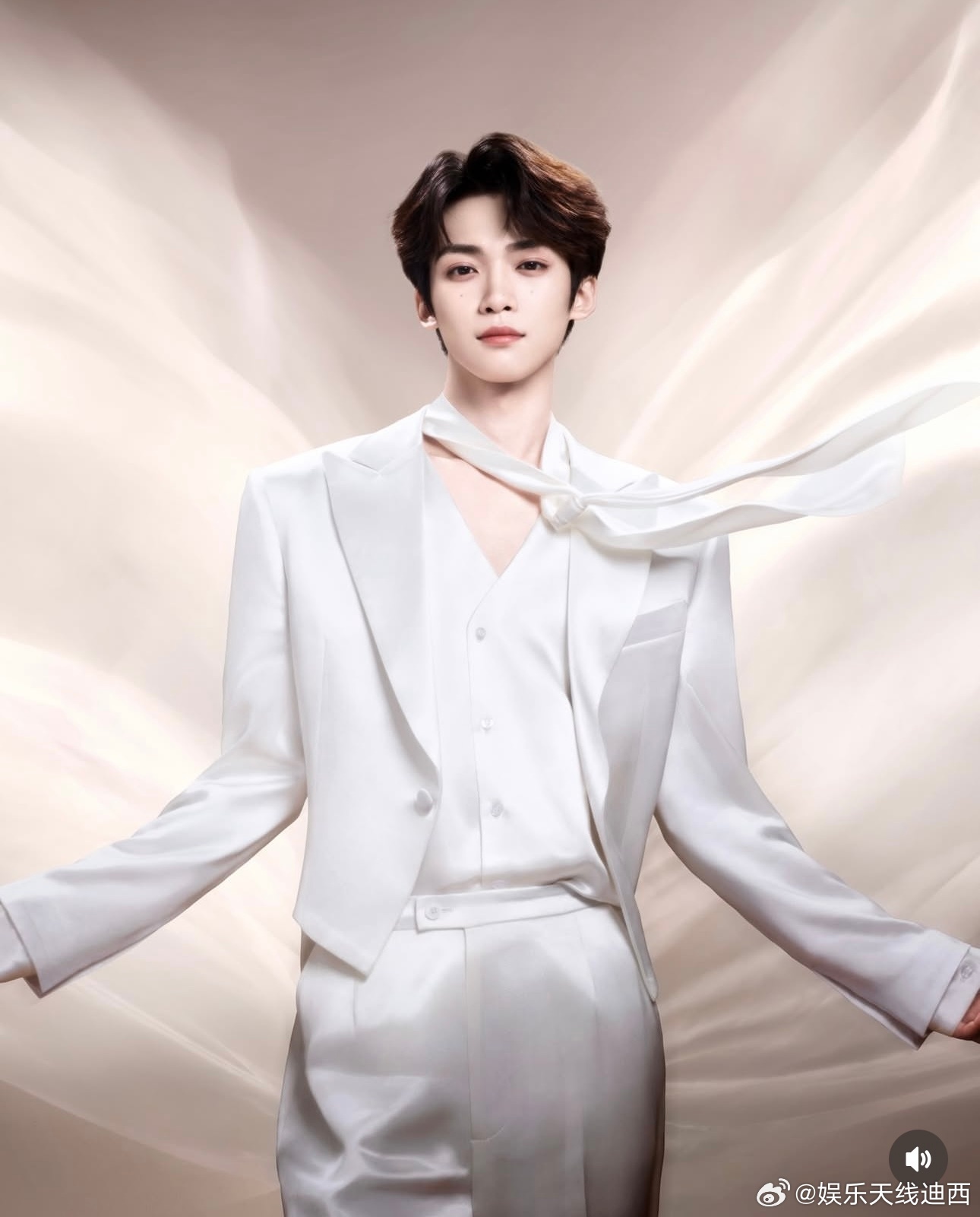 梓渝 ct大中华区底妆代言人梓渝 🏆二月全平台各项榜单陆续出炉，梓渝各项数据继