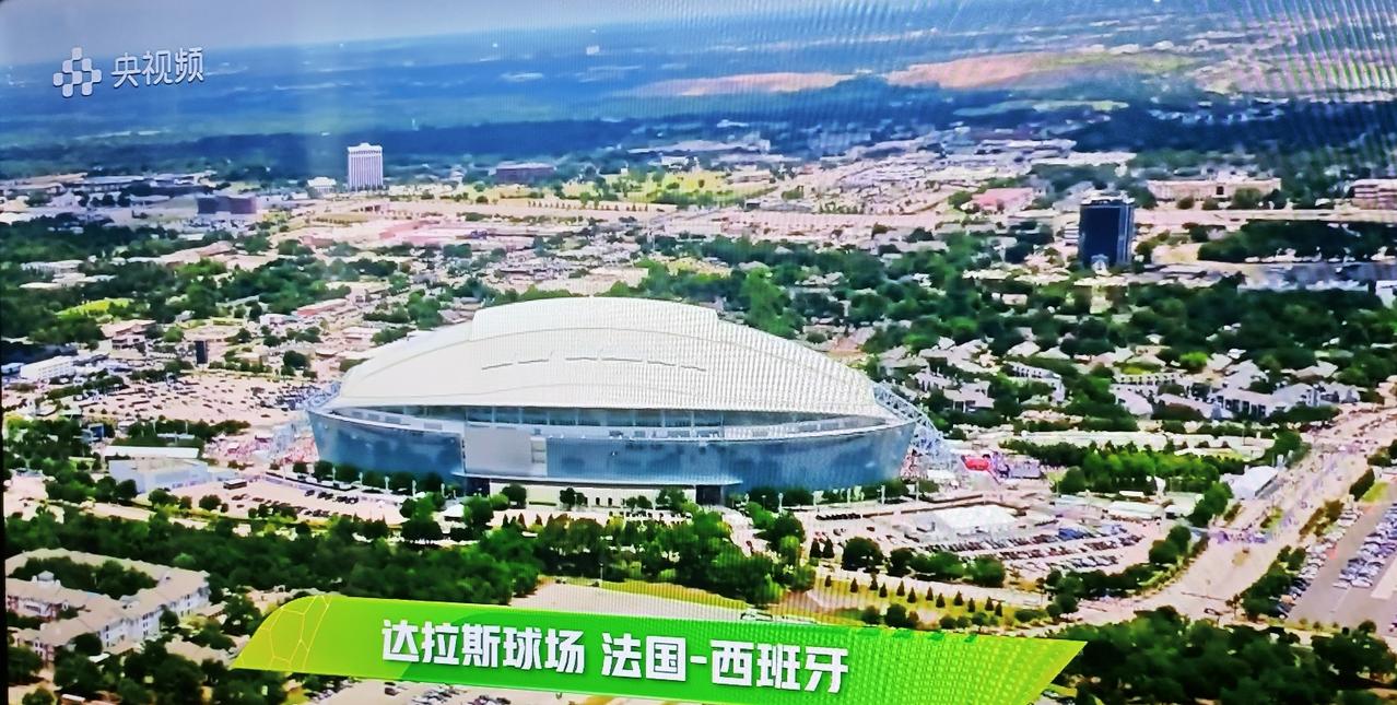 世界杯半决赛：西班牙～法国
   下半场比赛开始了，西班牙的中场，中前场的传接渗