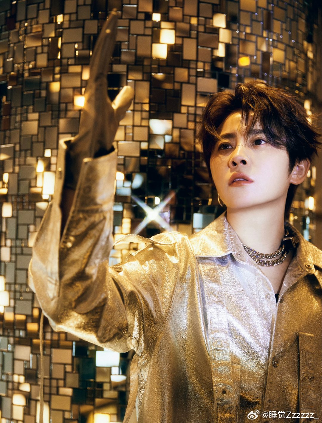 王濛乘风2026最严厉的姐全程紧盯节目名称，执着纠正好友的样子又严肃又好笑，东北