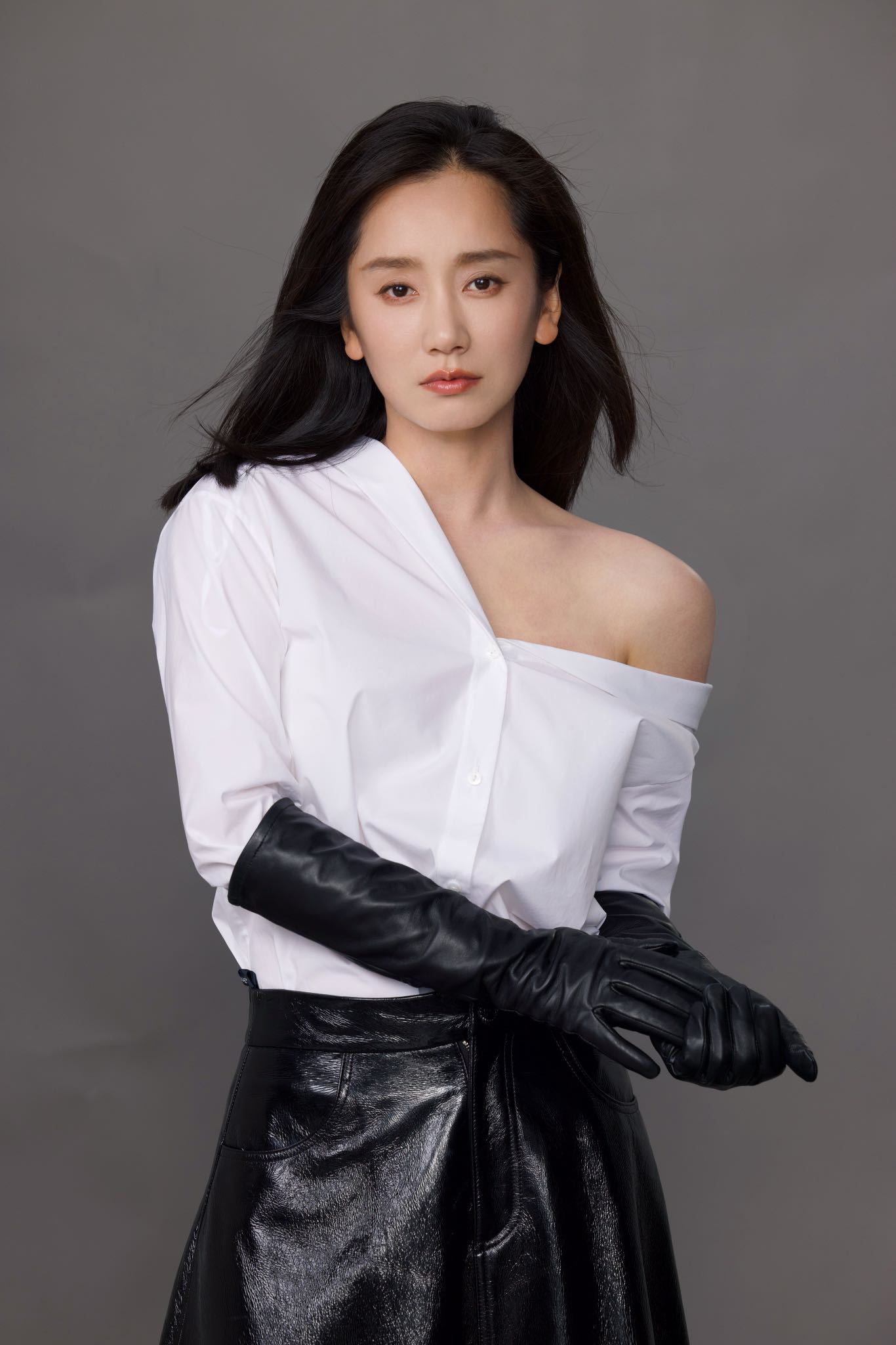 董晴用作品接住了她的中女时代 中生代女演员的困境被董晴转化为机遇，从校园剧到正剧