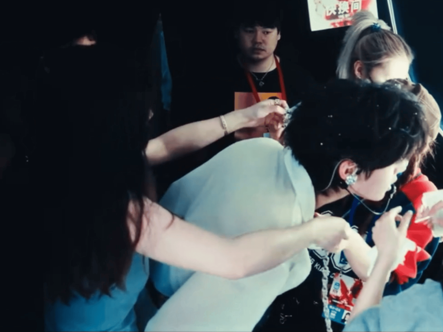 额滴娘嘞。 