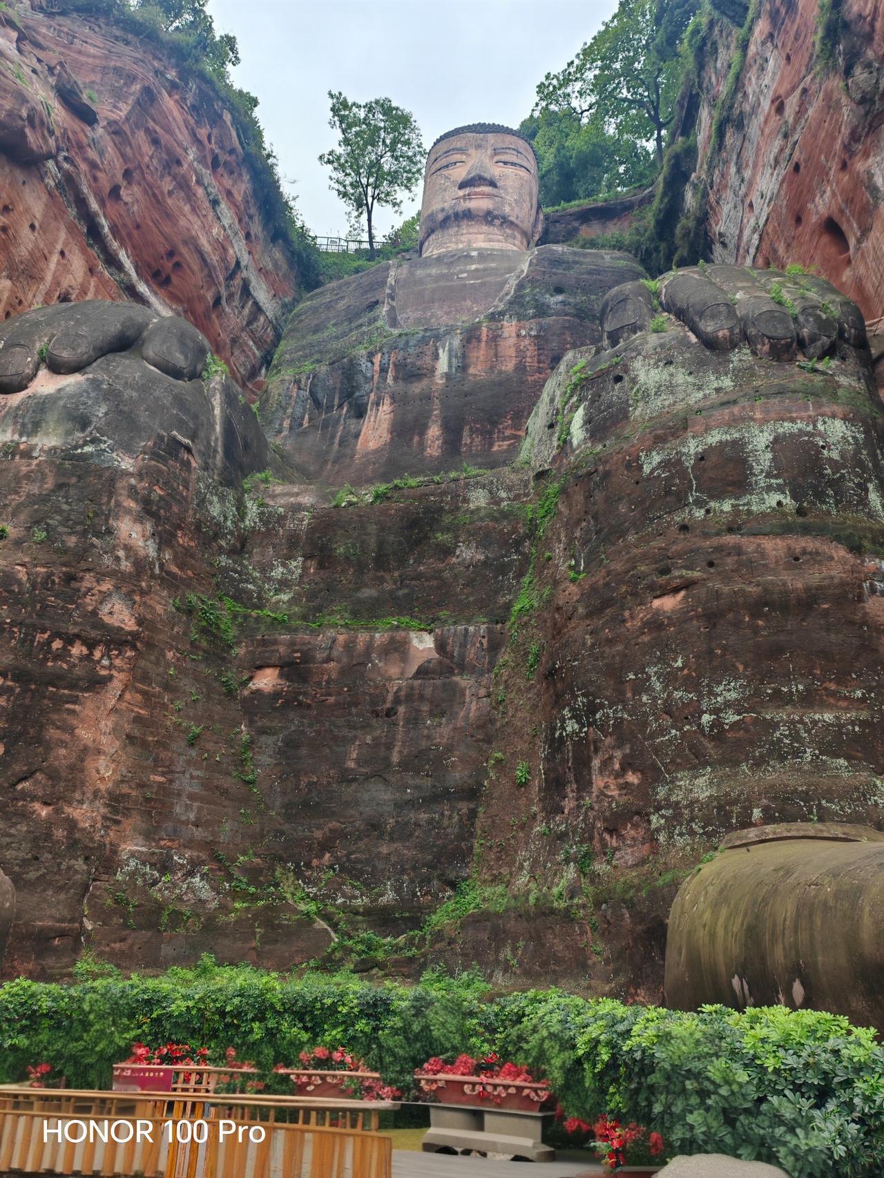 旅行随手拍 旅行随手拍，这次来到四川乐山大佛景区，真的被震撼到了！
“山是一尊佛