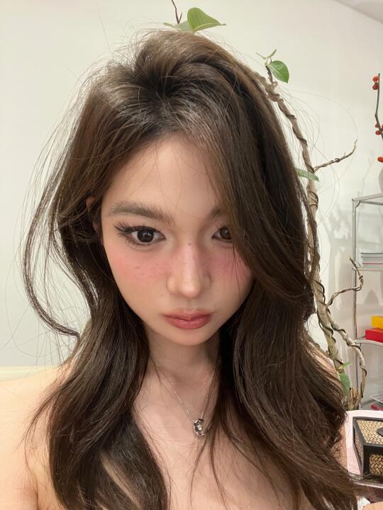 撸一个Jaden仿妆