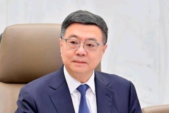 卓荣泰又出来挑事了，态度嚣张到离谱！5 月 19 日，岛内行政部门负责人卓荣泰表