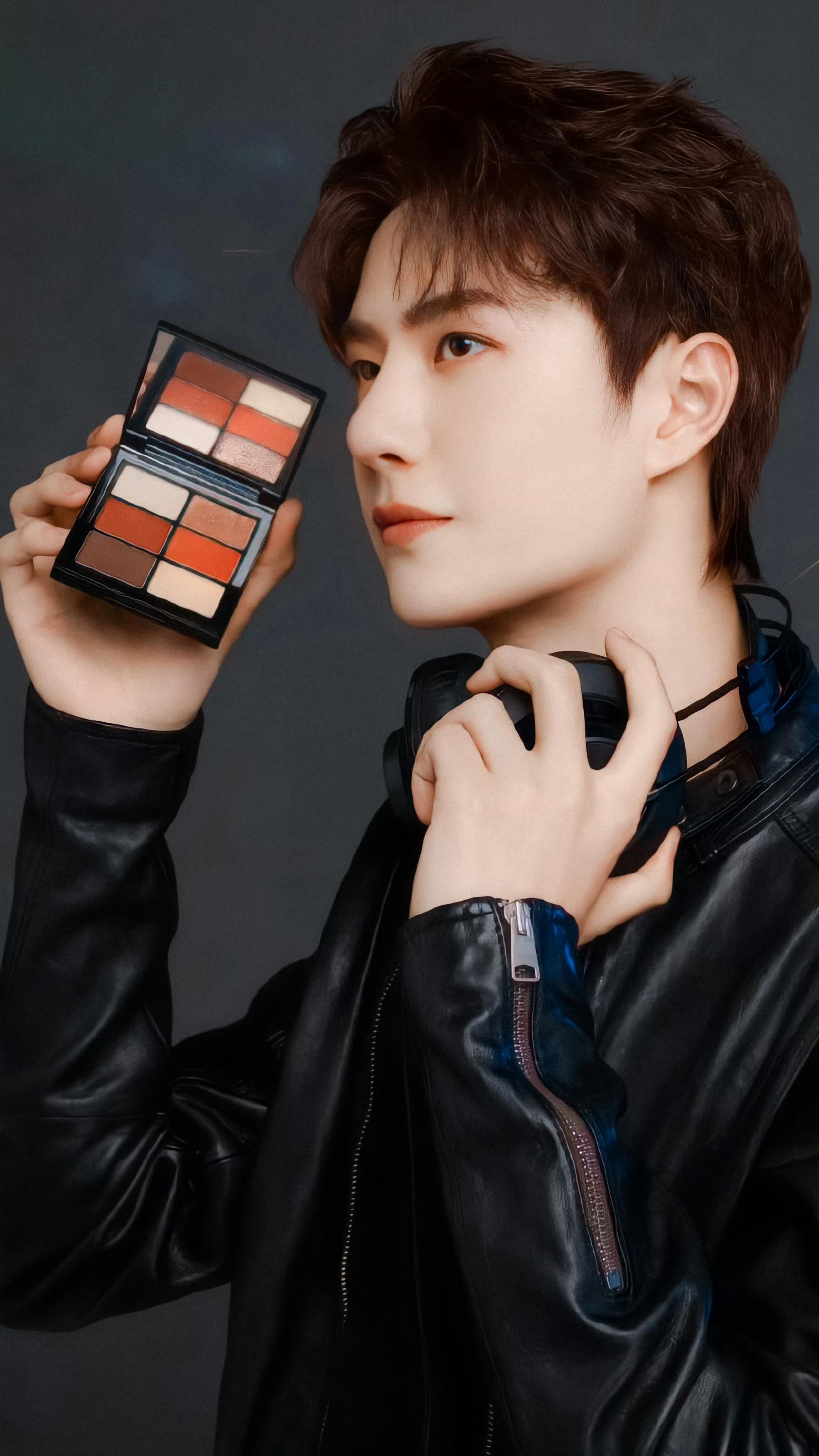 DJ打碟的酷盖王一博帅呆了 