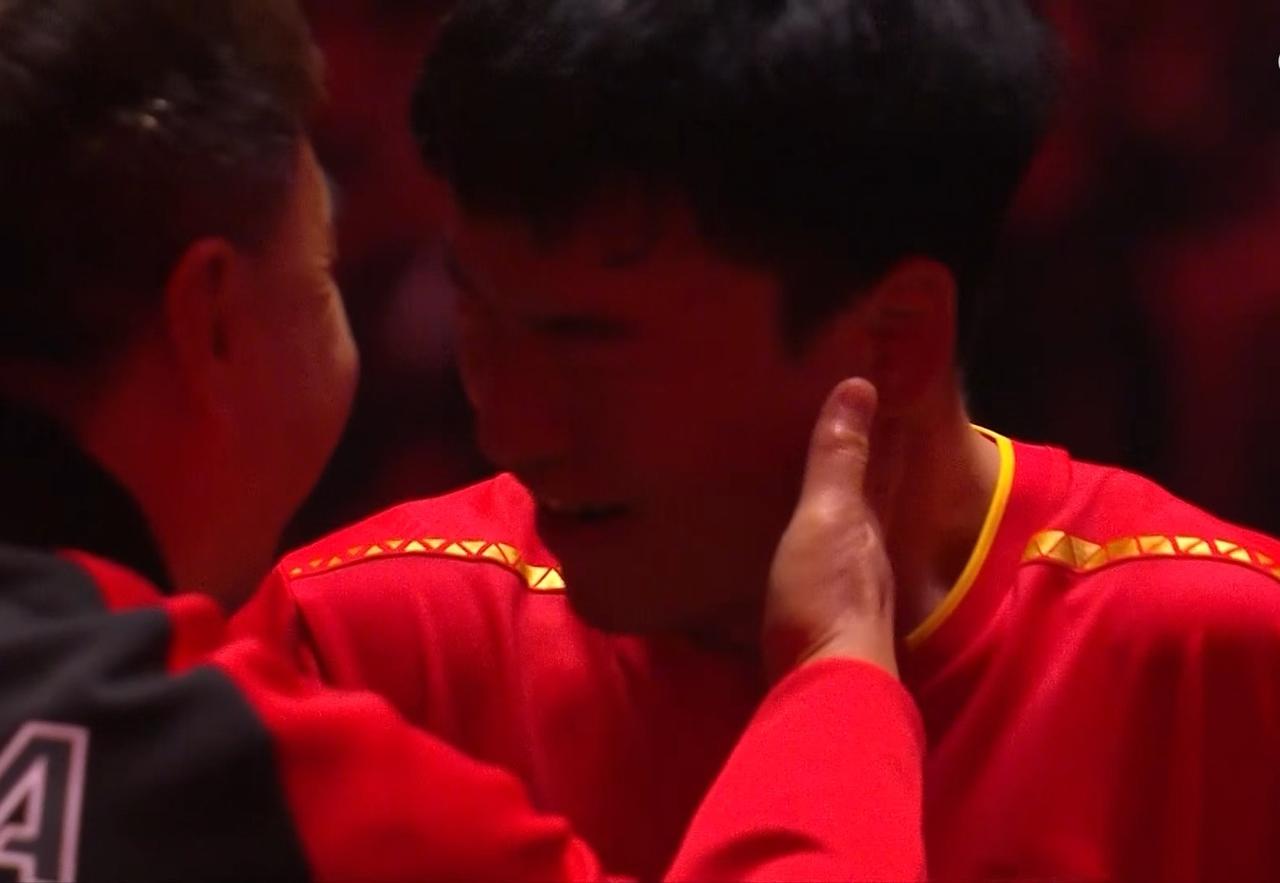 向鹏，必将成为国乒又一巨匠！
中国大满贯，向鹏有惊无险4-3战胜雨果，虽然过程曲