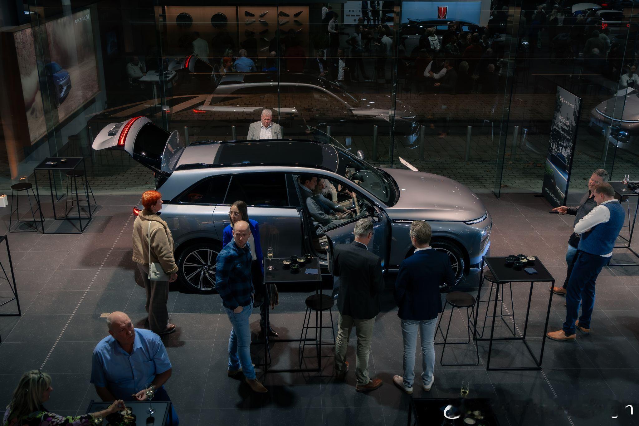 欧洲汽车市场 汽车代理商 Hedin 在比利时安特卫普的 Wilrijk 展厅举