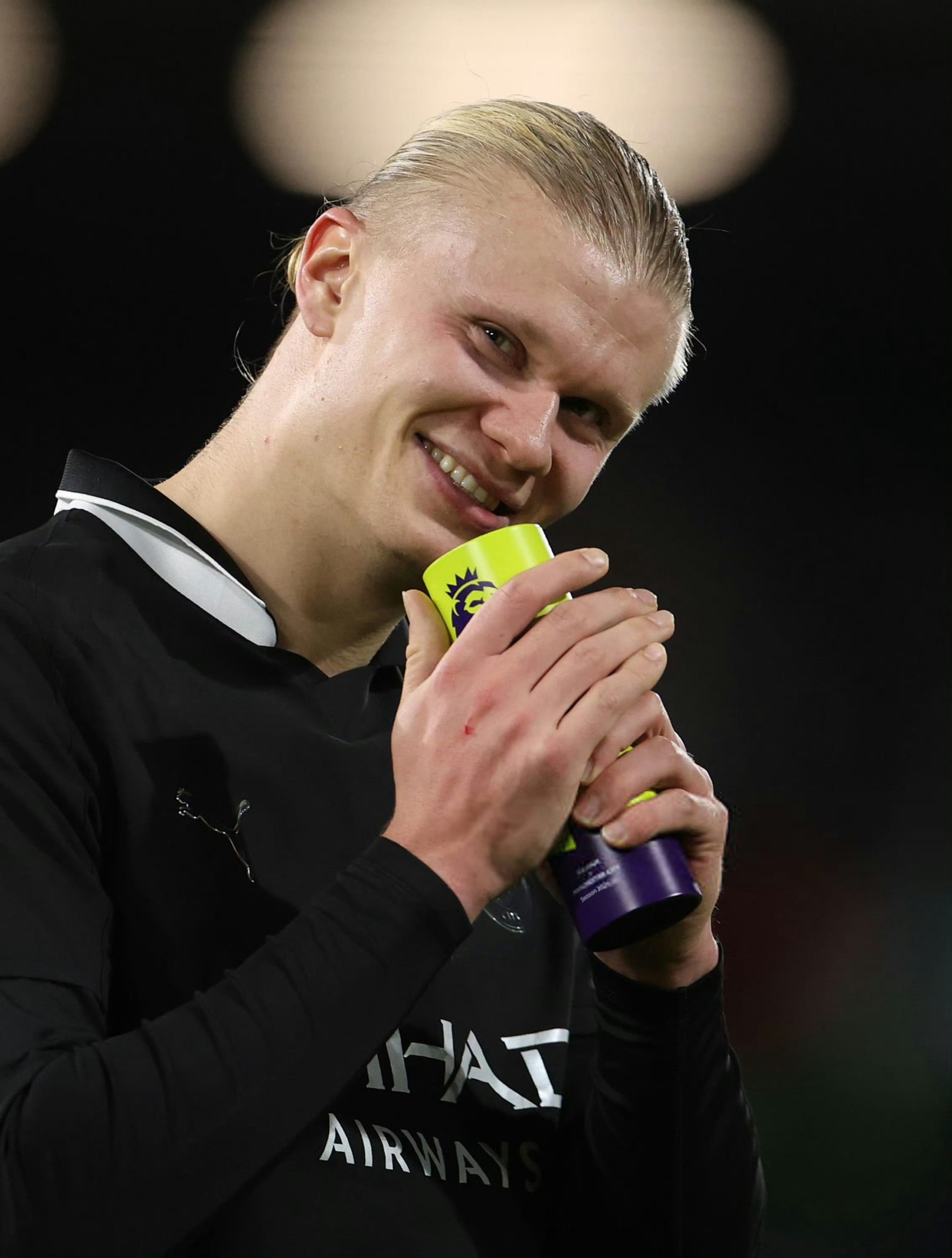 富勒姆4比5曼城曼城锋霸哈兰德再次刷新英超历史！他再次证明了自己是当今足坛的顶级