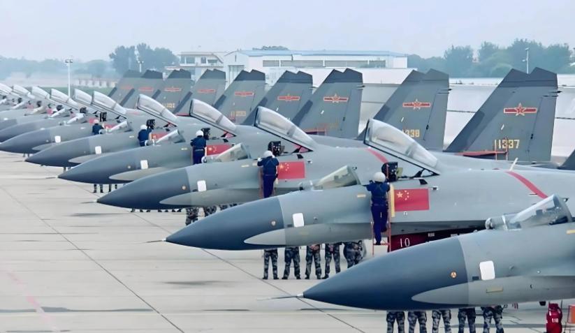 反华有信心了？日本昭告全球：中国只有8架歼35，所以不用害怕他们，结果话刚说完，