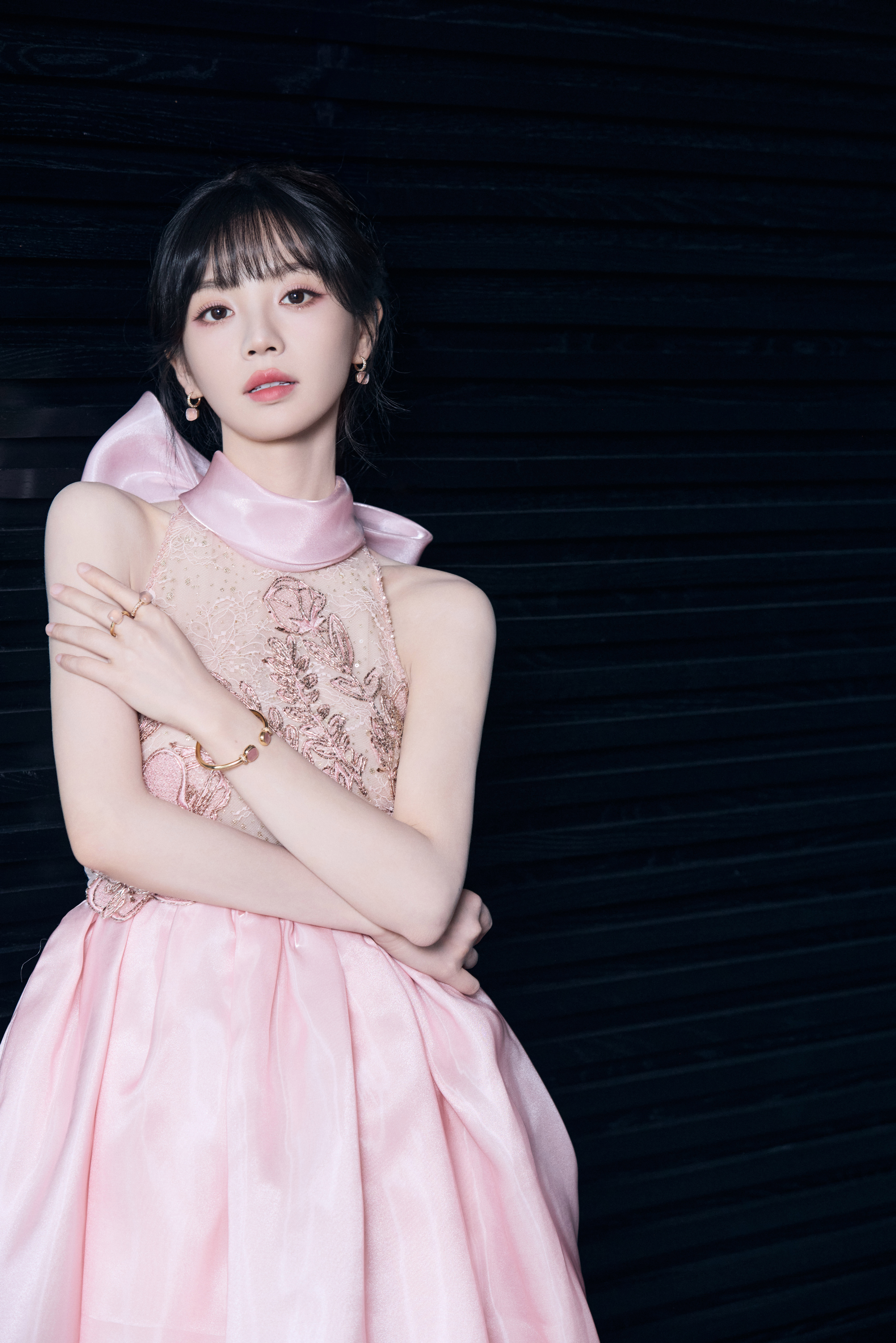 👠田曦薇小田说“再也不说自己是举重运动员了”田曦薇这肌肉居然不是p的