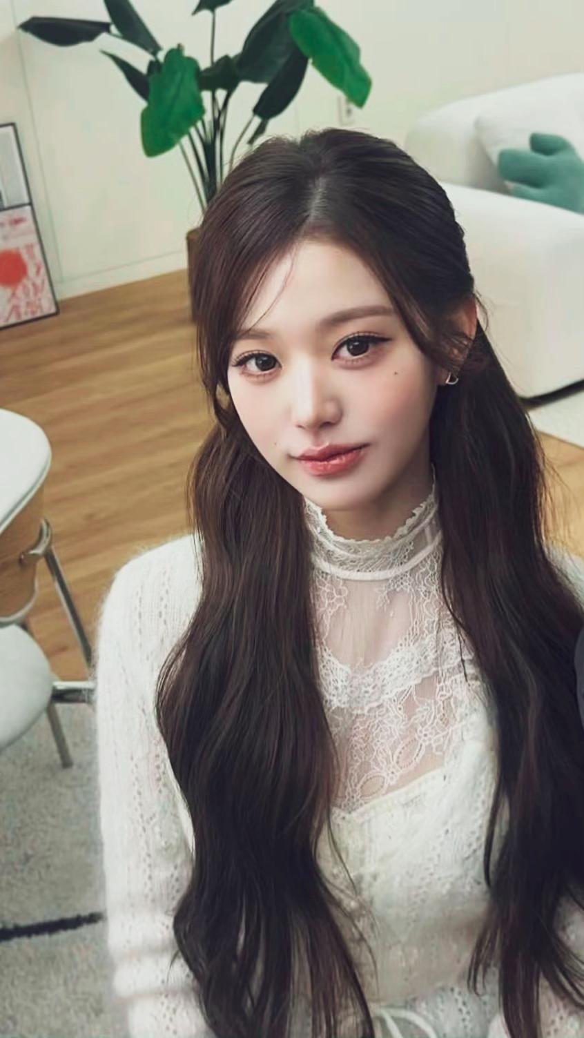 你在舞台上看到会扭屁股的张元英，但是不一定看过厨房里的张元英，一起来看看吧！张元