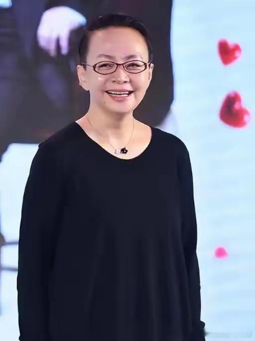 宋丹丹的儿子巴图其实是一个非常善良的人，大家都知道宋丹丹和巴图的爸爸离婚之后，一