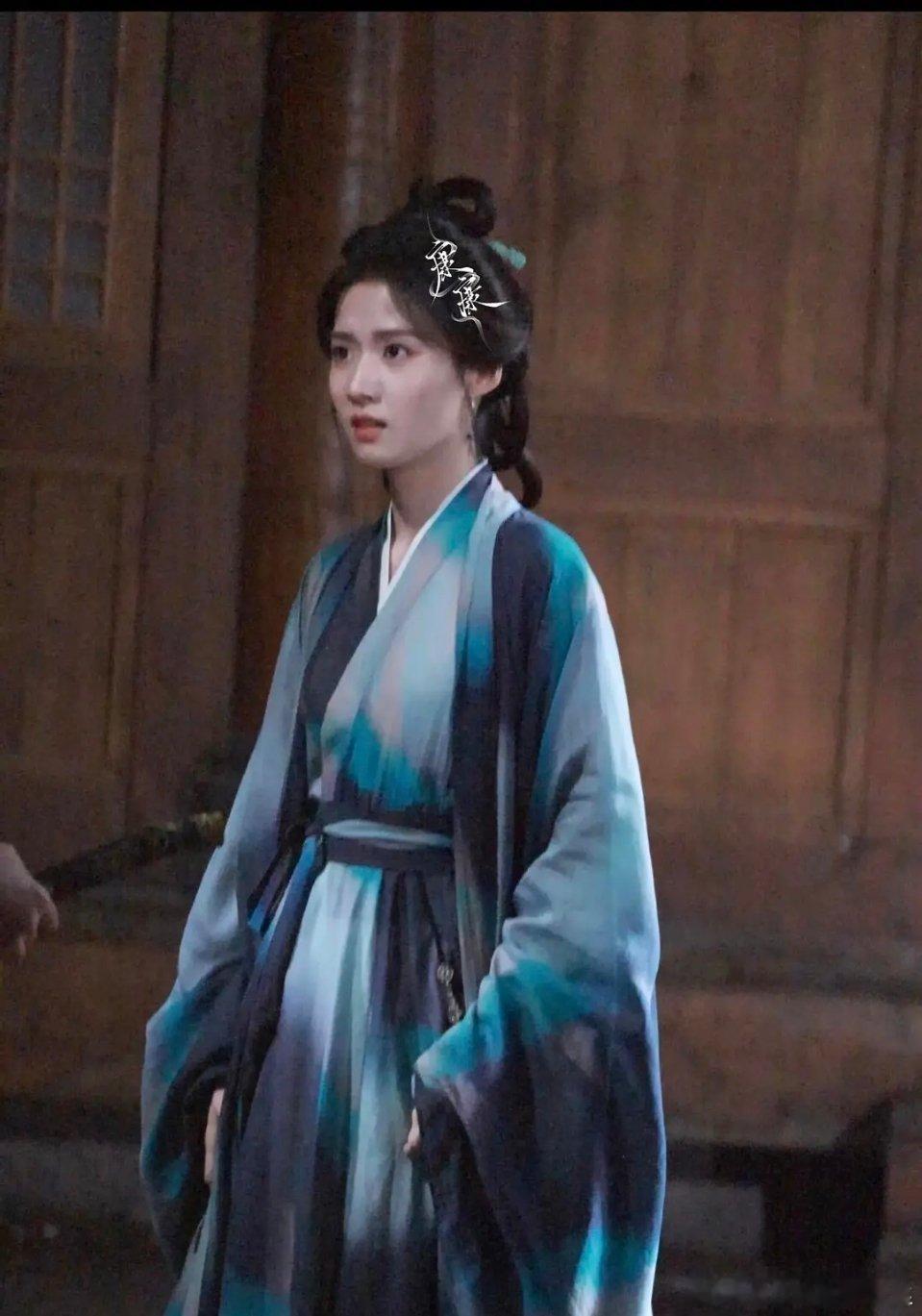 云之羽的时候粉丝就说在改了，我等着看还有没有机会看到改正之后的样子，三年又三年，