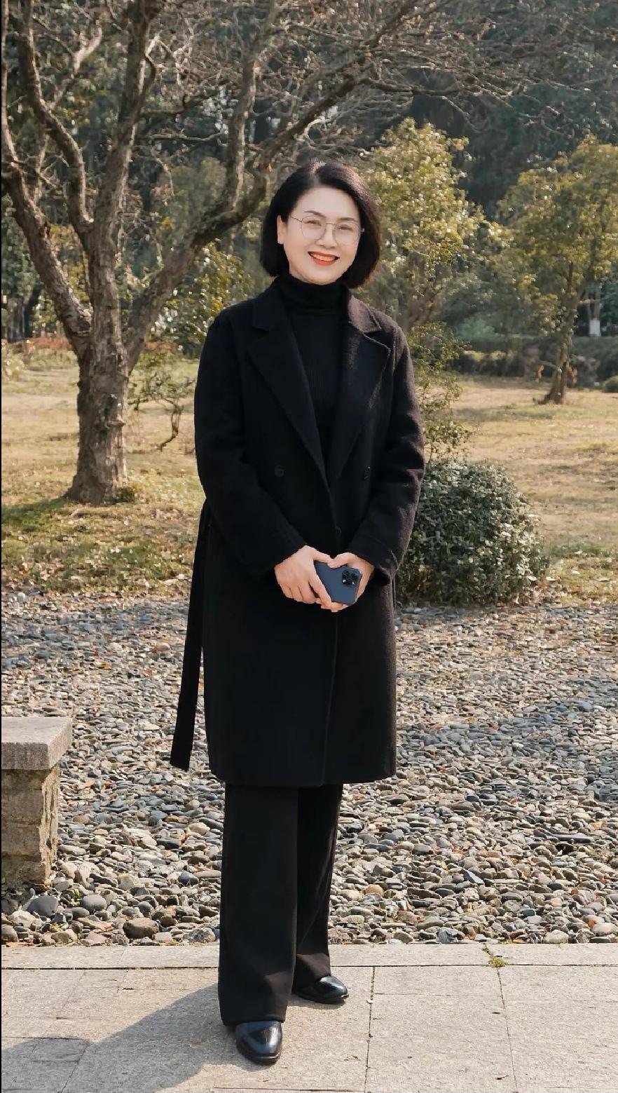 书香女子 自带风骨！智慧是最美的妆容