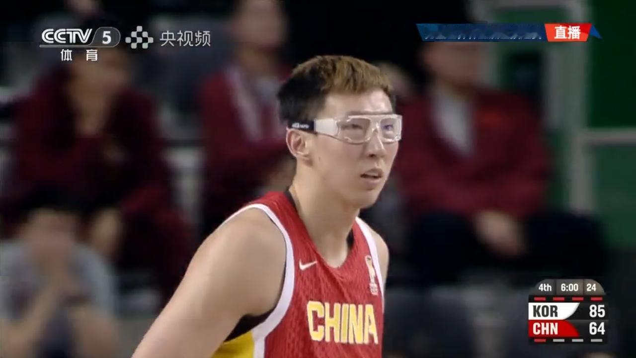 无比怀念广州恒大！
太无语了！中国篮球正在走中国足球的路！只要是逆风球，谁上谁紧