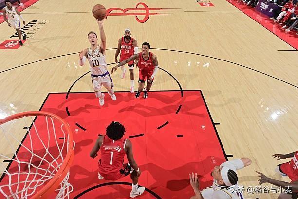 肯纳德在G1和G2的表现算是顶级水平，得分能力和投射能力完全发挥了出来。G3虽然