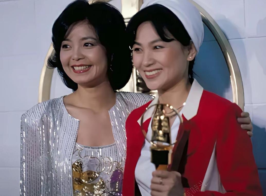 邓丽君与凤飞飞：谁的影响力更大？

上世纪七八十年代的台湾乐坛，邓丽君与凤飞飞并