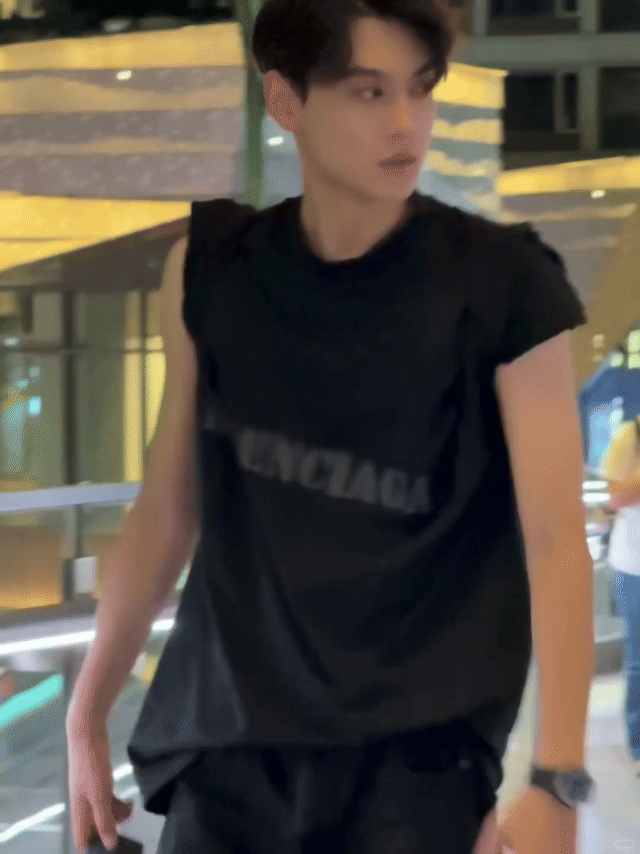 田栩宁妆造daddy开口baby 田栩宁这“daddy”“baby”的反差魅力简