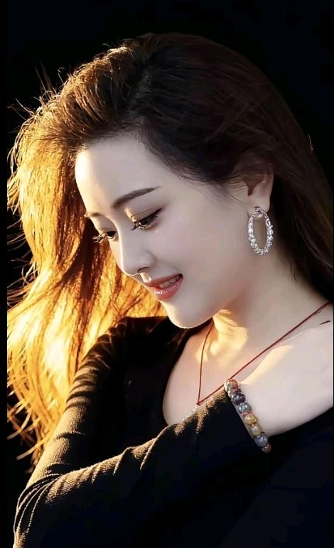 我与苍天本无仇，
为何让我情堪忧，
至今还是孤独守，
……？

上联：一人岁月守