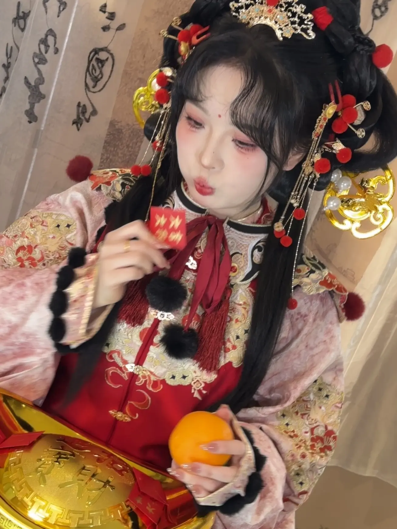 财神游天下，今朝到咱家！ 妆造