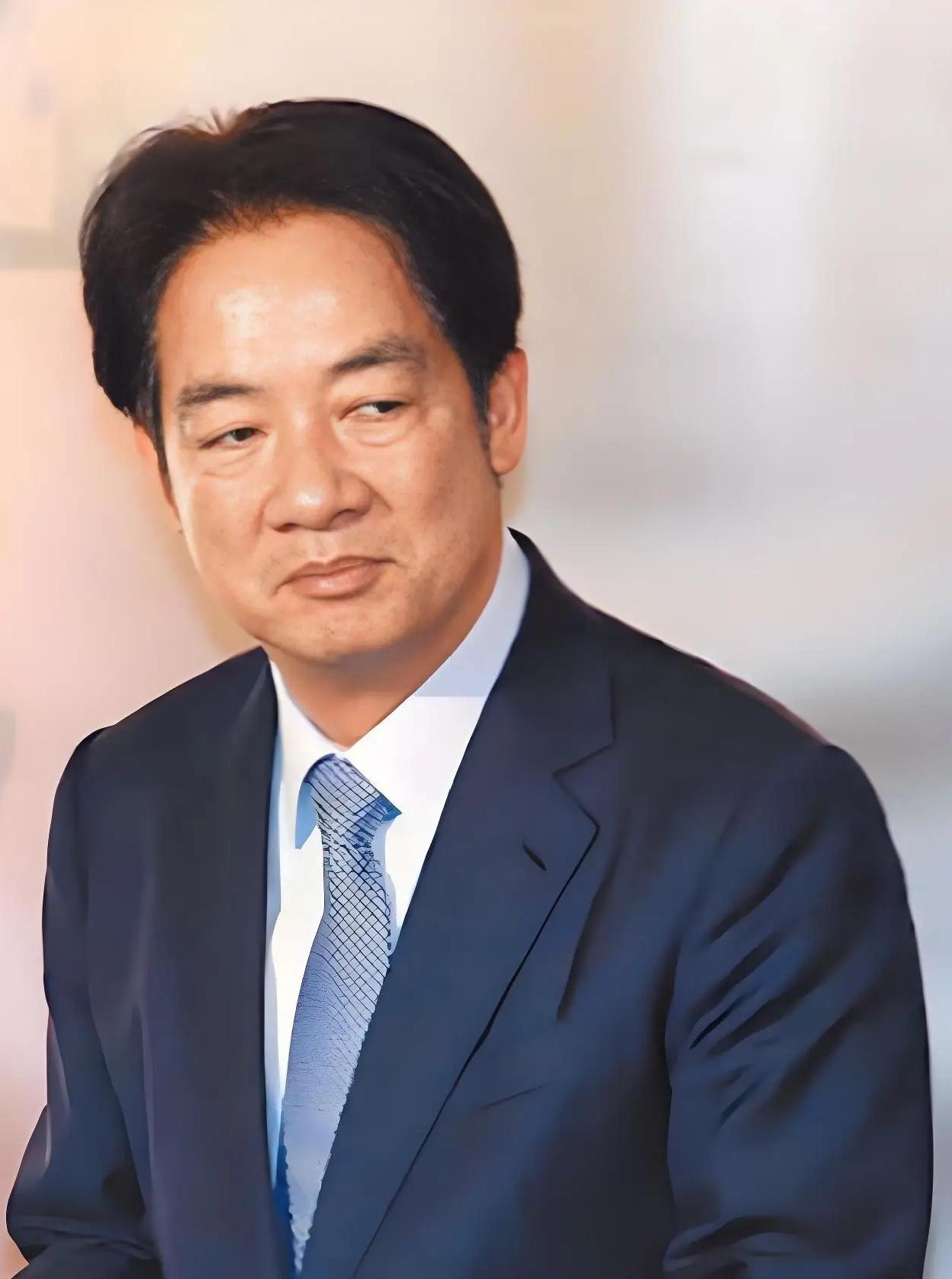 如果中日开战，台独叛乱分子估计还会像汉奸一样站队日本，一看赖清德的头型就是汉奸走