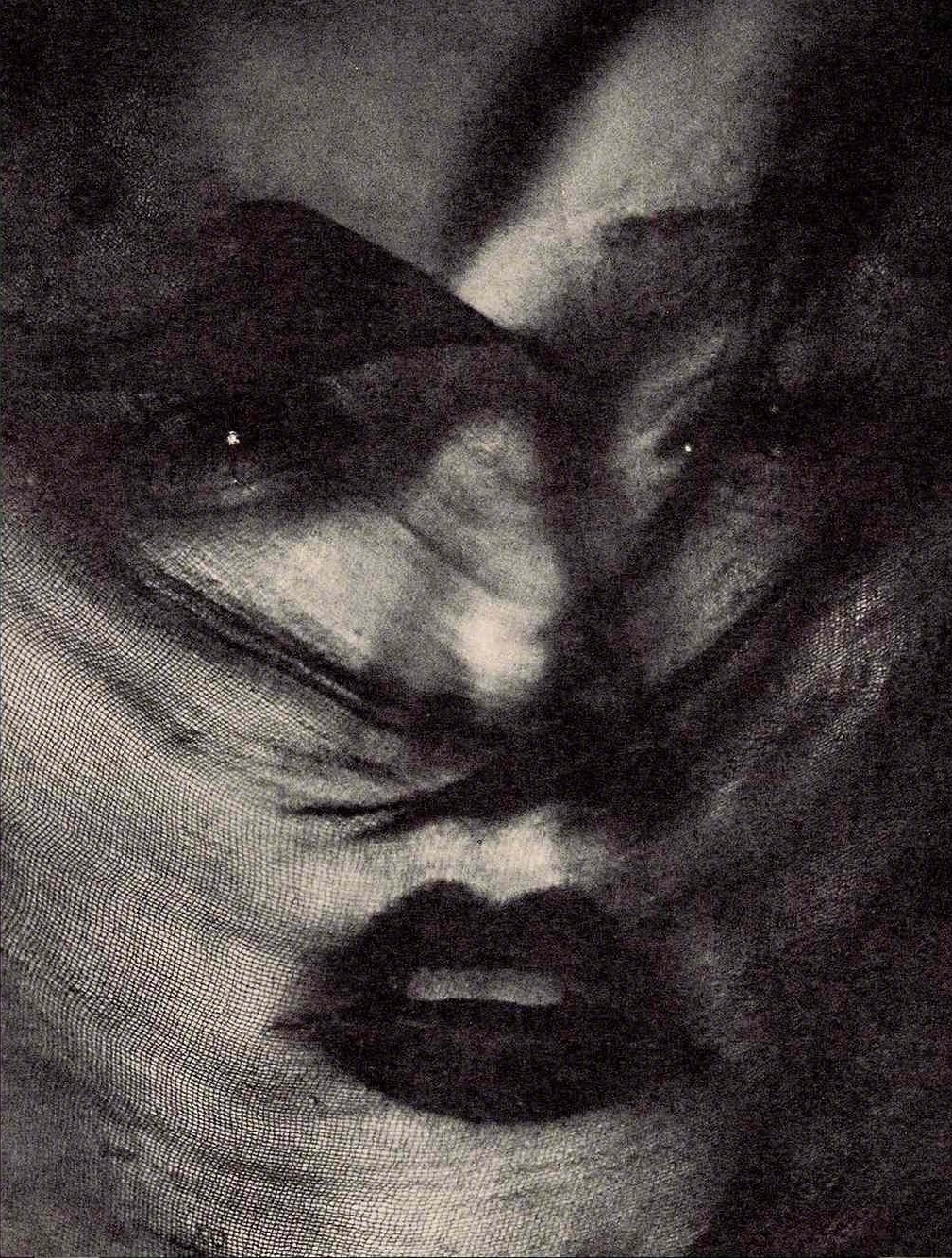 《暗黑新娘！》杰西·巴克利新艺术写真📷 