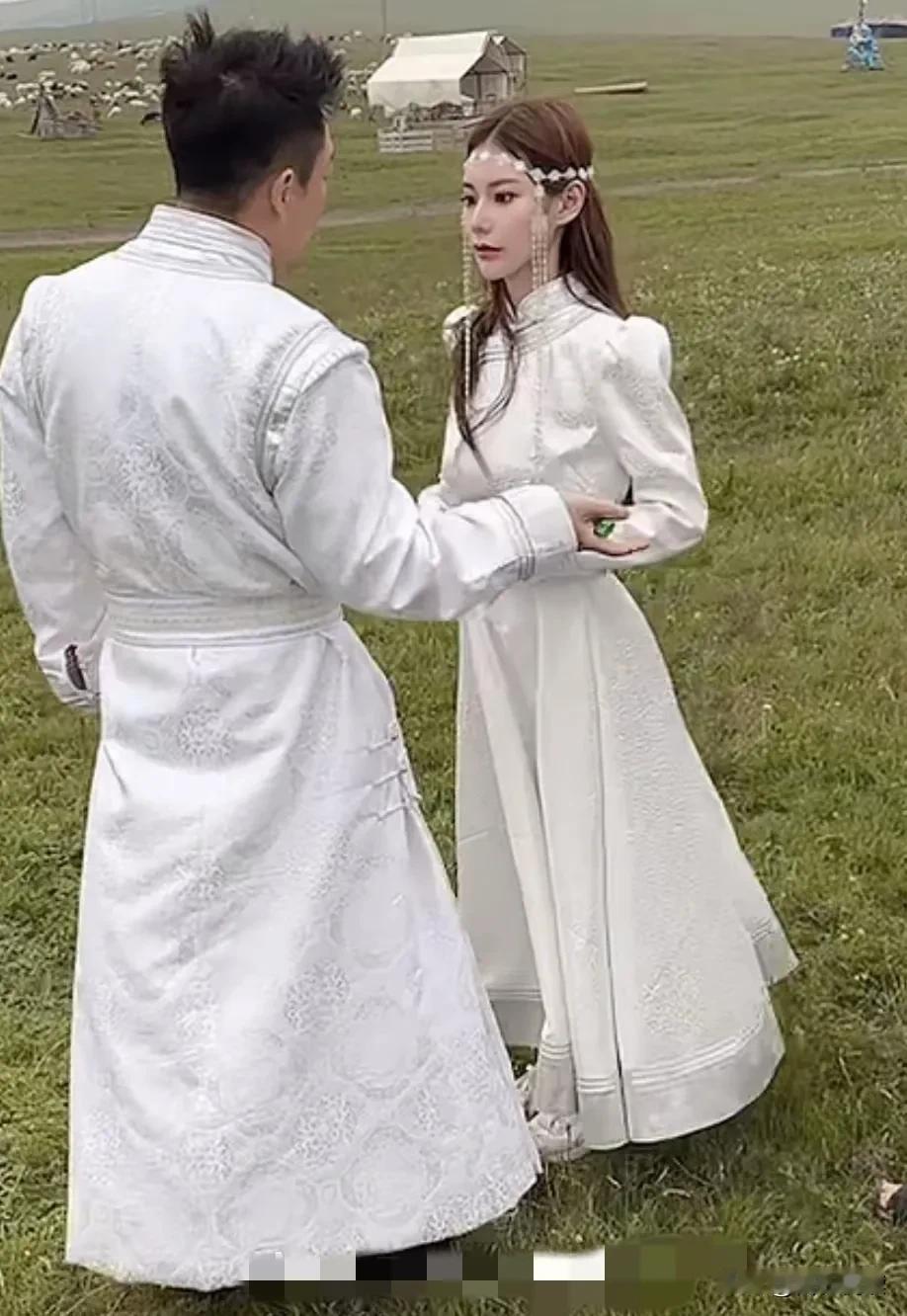 汪小菲家的这次草原游
才仅仅三天就结束了

员工一大早就返回北京了

不过看他们