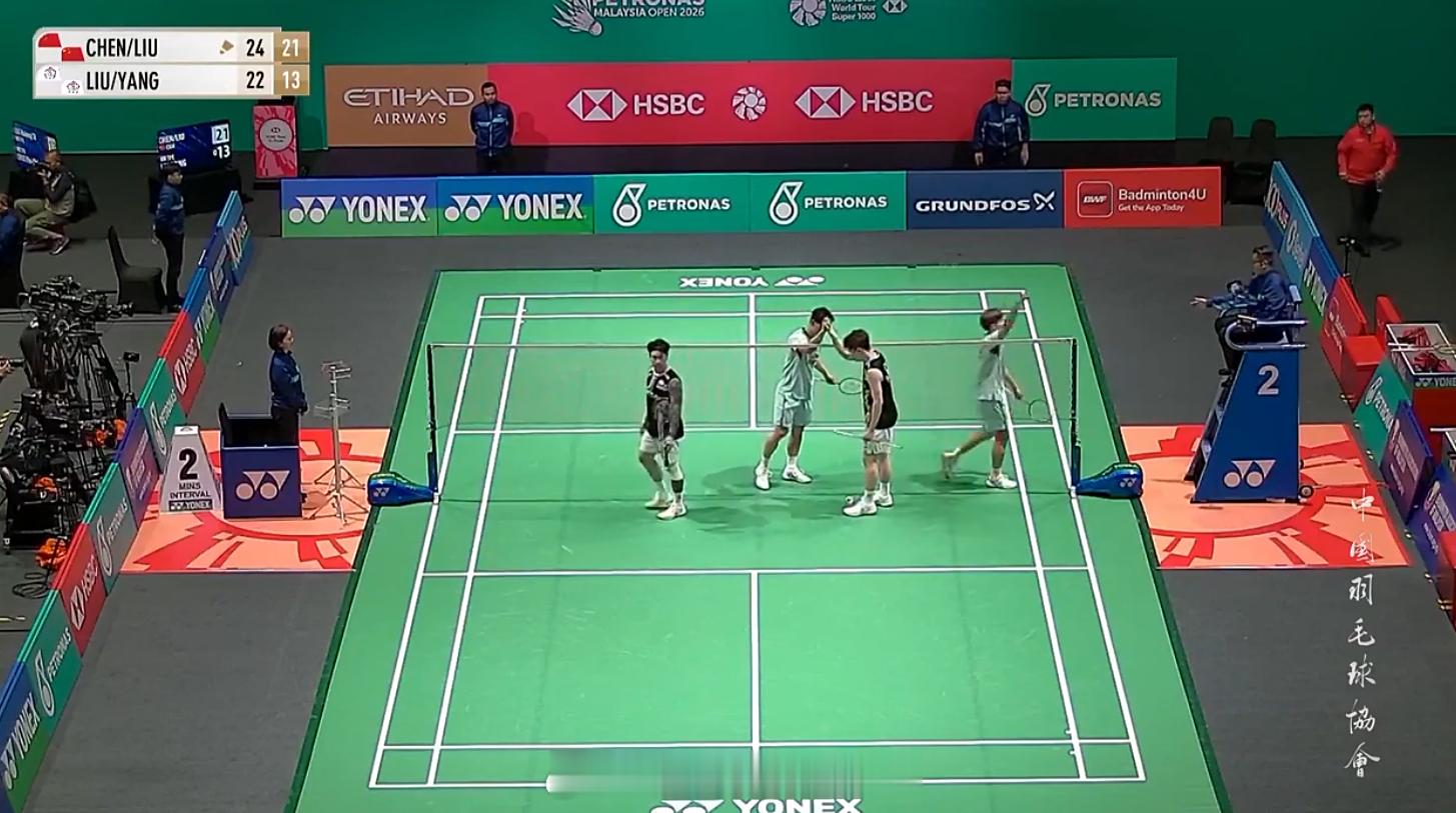 男双 1/16赛 陈旭君 / 刘阳 24-22 21-13 刘广珩 / 杨博涵 