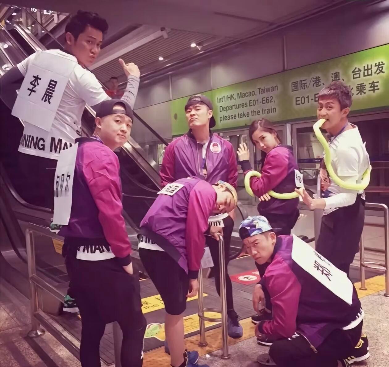 安慕希 百万撤离安慕希连夜百万撤离，跑男终究留不住蓝白瓶了😂11年陪伴说断就断