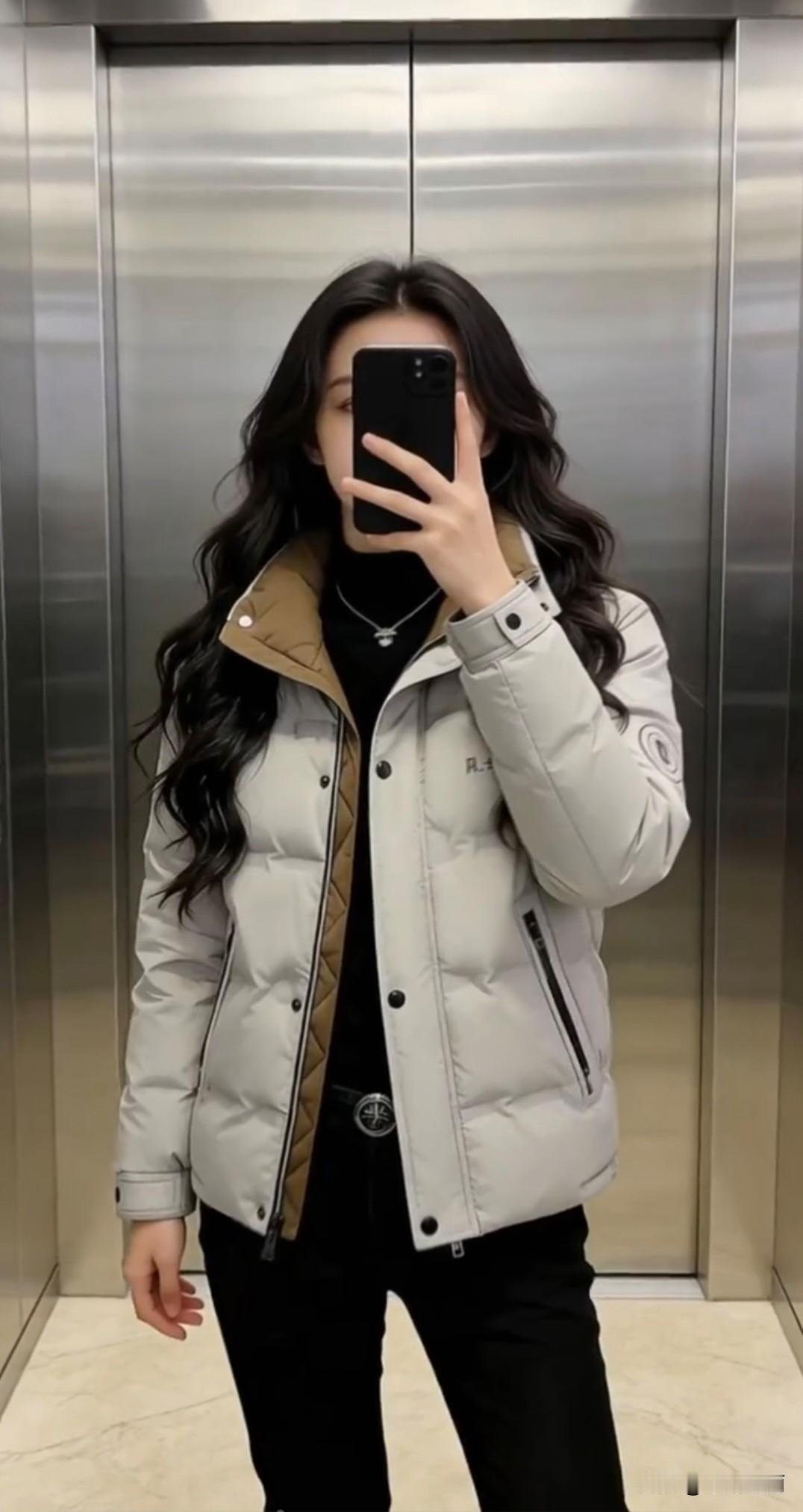 天寒岁晏冰霜里，青眼相看有几人。