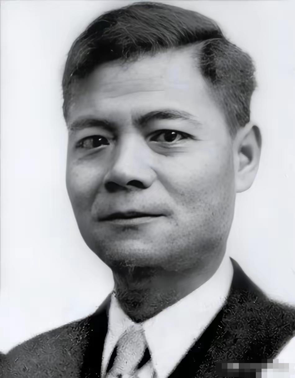1943年，中共创始人陈潭秋牺牲，妻子在狱中生下遗腹子，后改嫁老红军，新婚时却对