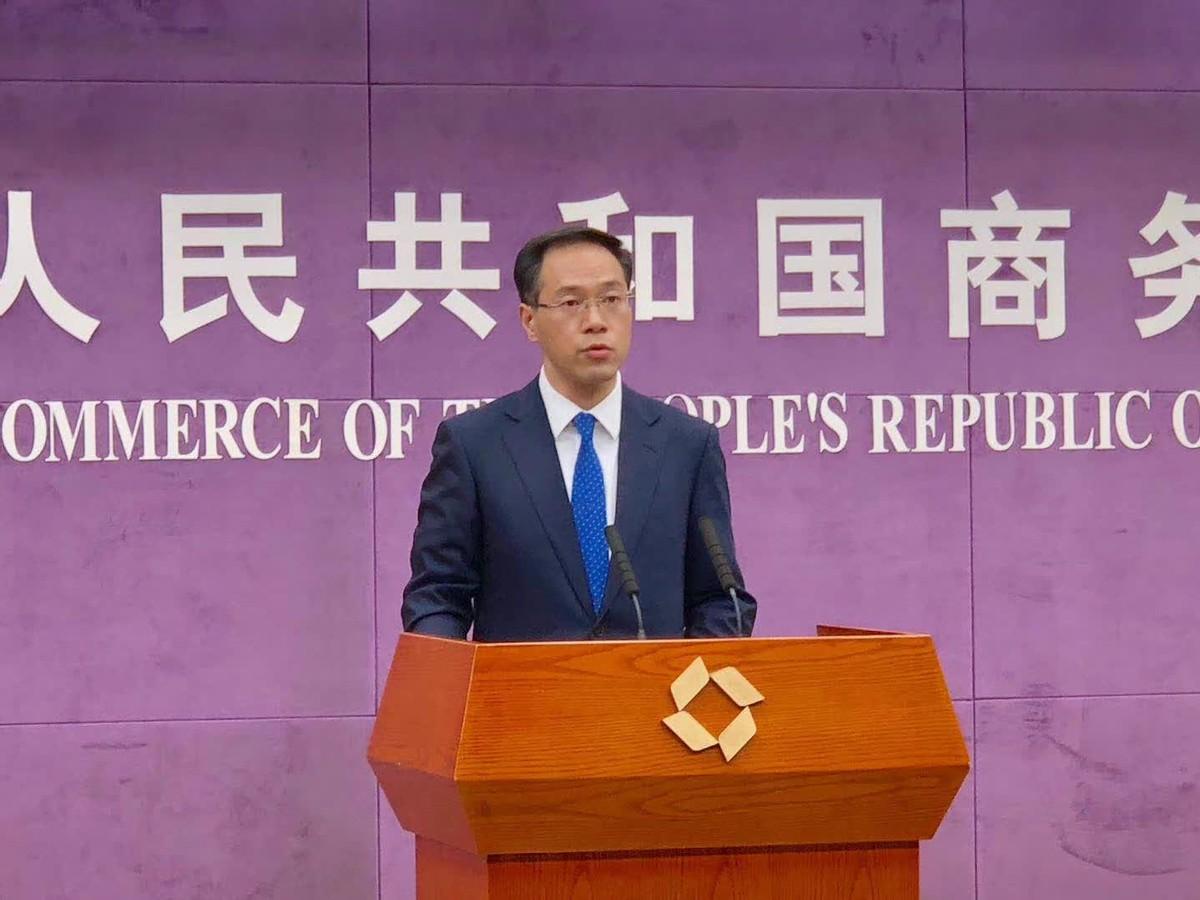 [玫瑰]
美国本想借着石油交易的由头制裁中国炼化企业，借机拿捏我国能源命脉，不料