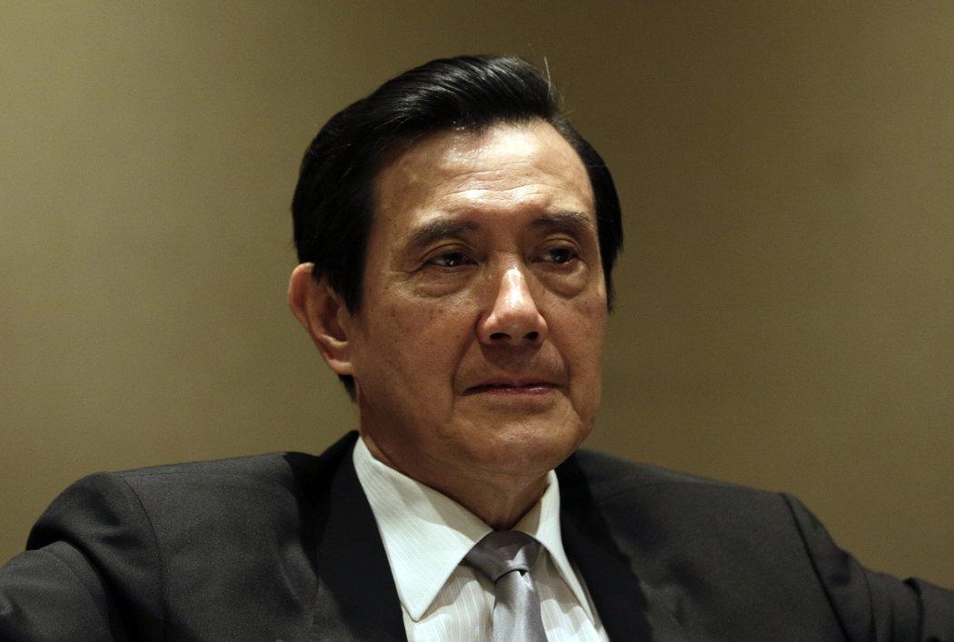 台湾的“政治钟摆”已经被锁死！从马英九的“不统不独”到朱立伦的“亲美反独”，再到