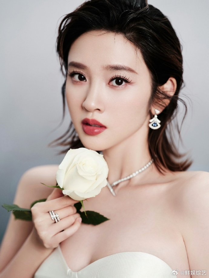 唐艺昕加盟乘风心情很曼妙 心情真的跟着曼妙起来！唐艺昕温柔又有力量，期待在舞台上