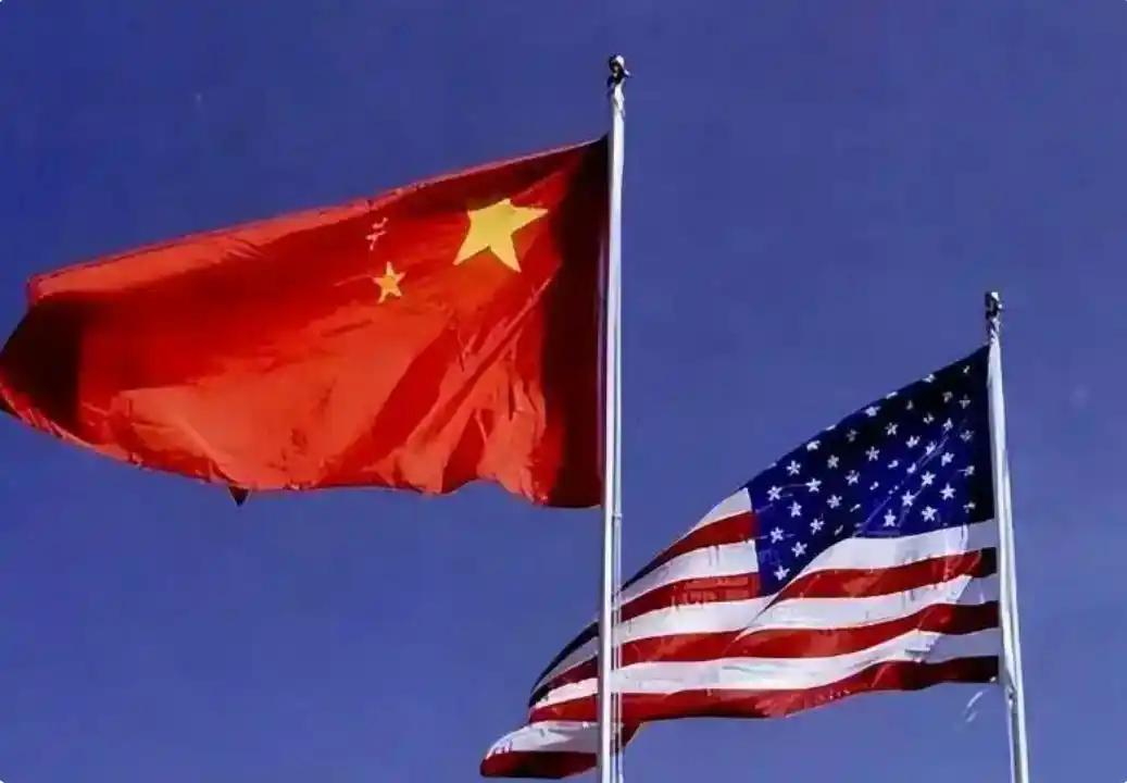 美国有可能对中国动武吗？
有消息称，台湾国际形势专家赖岳谦发出警告，认为美国最早