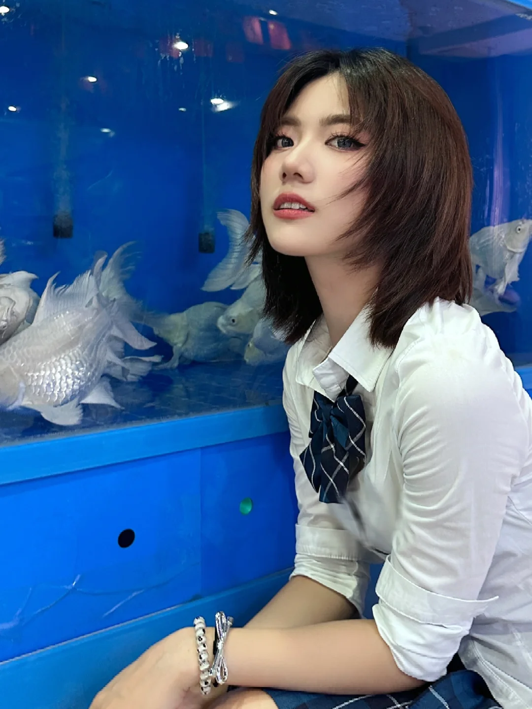 🩵💙🤍🐟