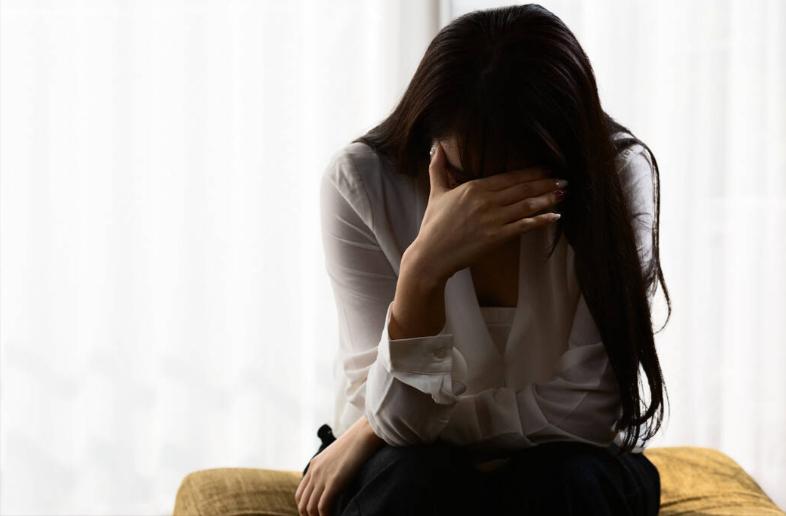 浙江一男子，在网上约了一女子去酒店见面，说好的1000元，谁知，见面后女子却嫌男