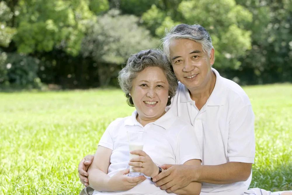 老年人接二连三的死去…

不知为什么，我们这个小区，七八十以上的老人，接二连三地