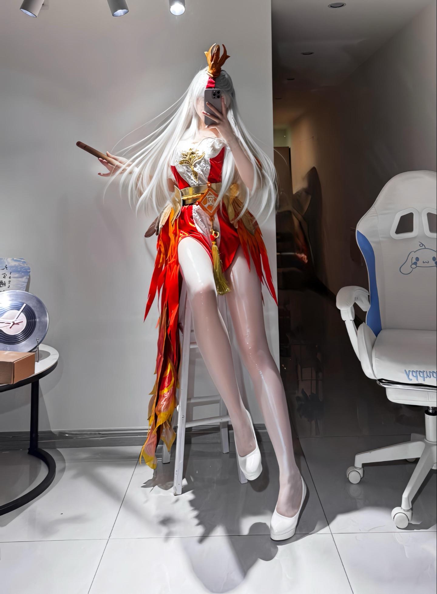 身无彩凤双飞翼。