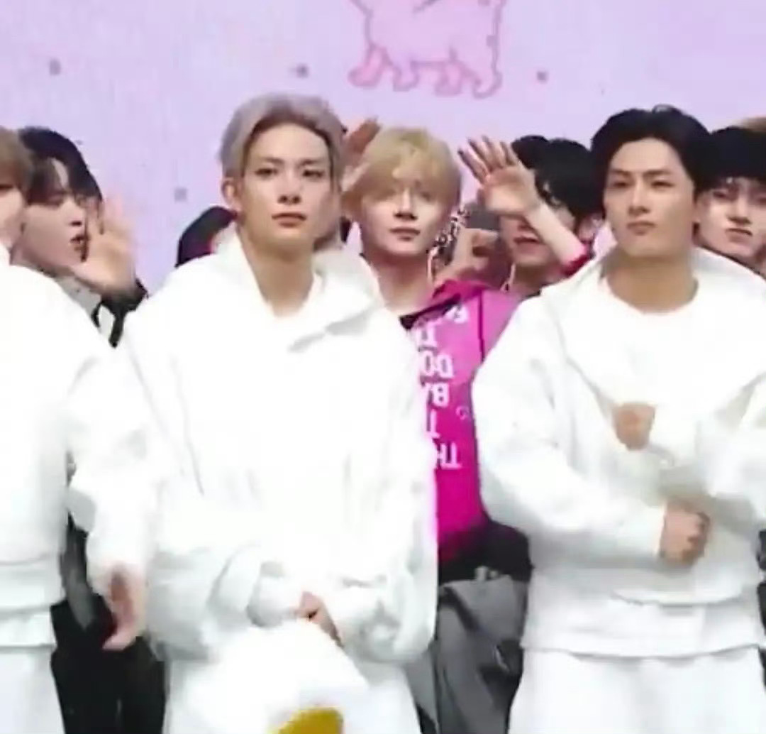 【twi】李羲承 朴综星 李相沅今日同框互动 